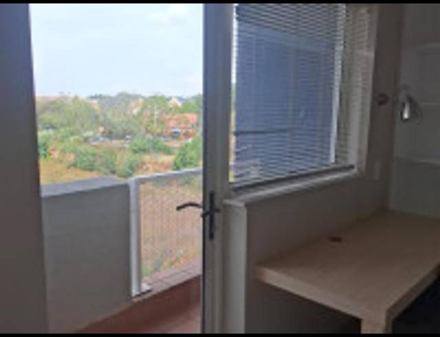 1 BEDROOM APARTMENT FOR SALE IN HILLCREST